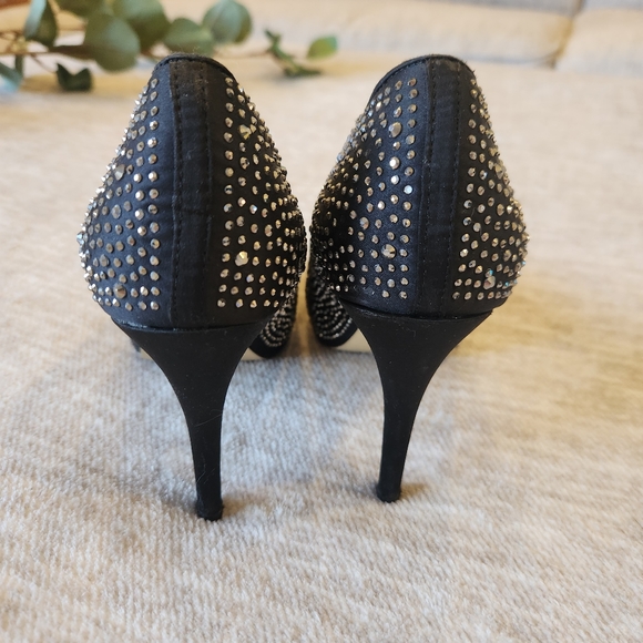 Rhinestone Black and Silver Le Chateau Heels Pumps Stilettos - Picture 3 of 5